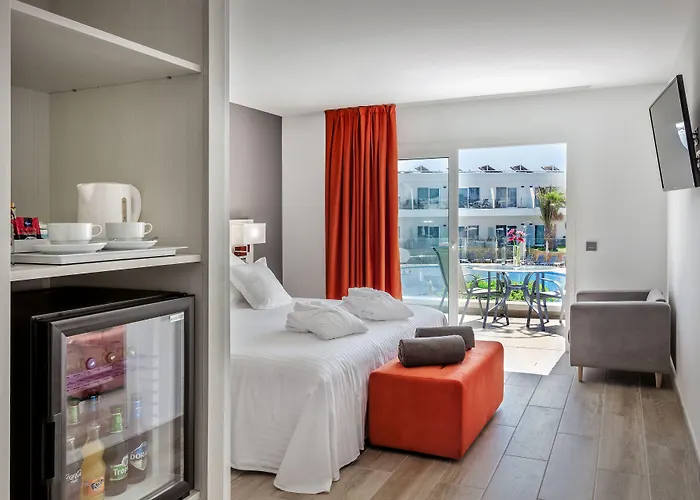 Barcelo Sands Hotel 4*