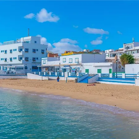 Отель Barcelo Sands 4*