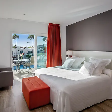 Szálloda Barcelo Sands
