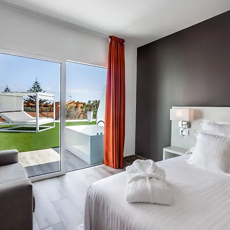 Szálloda Barcelo Sands 4*