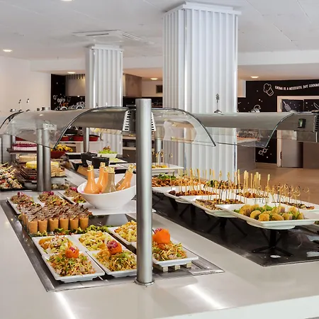 Barcelo Sands Hotell